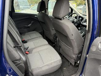 Ford C-Max 1.0 Titanium  MPV 5-dr. picture 14