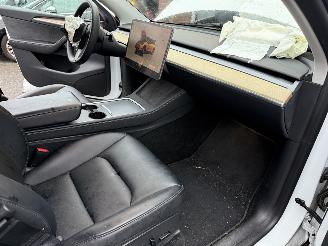 Tesla Model Y RWD 58 kWh picture 8