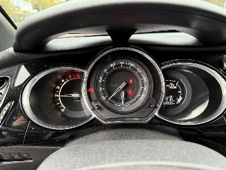 DS Automobiles DS 3 1.6 BlueHDi So Chic Hatchback 3-dr. picture 23