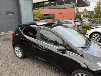 Ford Fiesta 1.5 TDCi Titanium  PANORAMADAK Hatchback 5-dr. picture 33