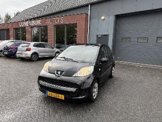 Schadeauto Peugeot 107 1.0-12V Urban Move AIRCO Hatchback 5-dr. 2010/7