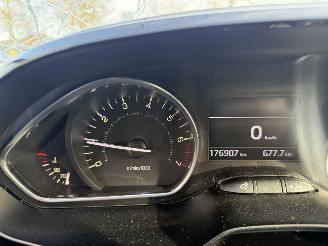 Peugeot 208 1.2 PureTech Allure (Hatchback 5-dr.) picture 26