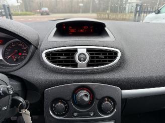 Renault Clio 1.2 TCe Collection (Hatchback 3-dr.) picture 15