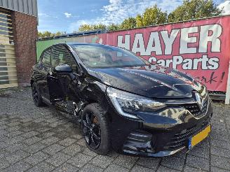 uszkodzony samochody osobowe Renault Clio 1.0 Tce Zen 2020/10