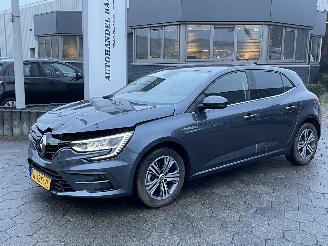 dommages Renault Megane 1.3 TCe Intens