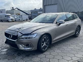 dommages Volvo V-60 2.0 B4 Business Pro AUTOMAAT 197 PK