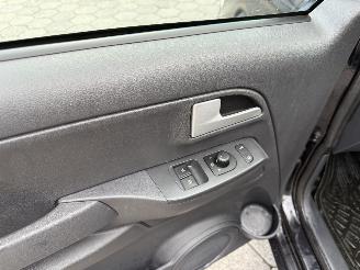 Volkswagen Fox 1.4 Trendline picture 7