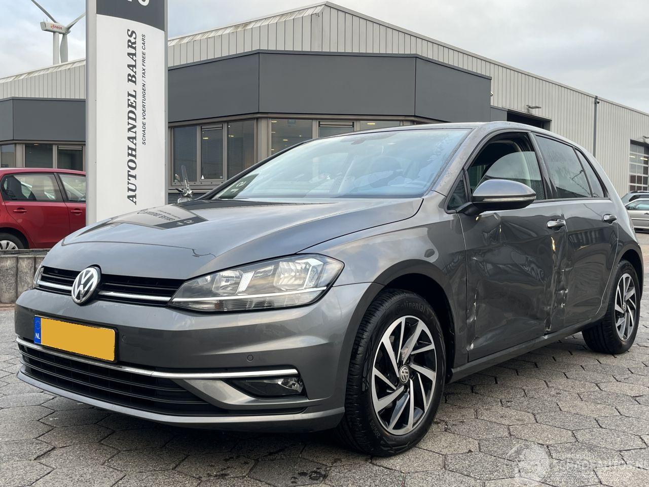 Volkswagen Golf 1.0 TSI Trendline