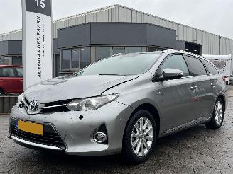 uszkodzony samochody osobowe Toyota Auris Touring Sports 1.8 Hybrid Lease+ 2014/2