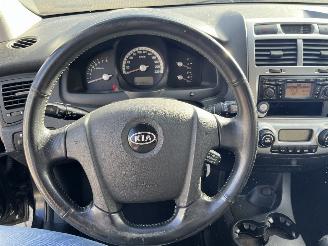 Kia Sportage 2.0 CVVT Comfort picture 17