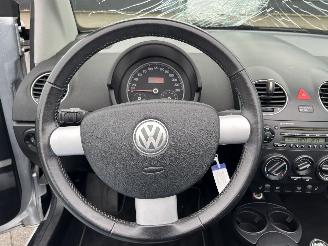 Volkswagen New-beetle Cabriolet 1.6 Trendline picture 18