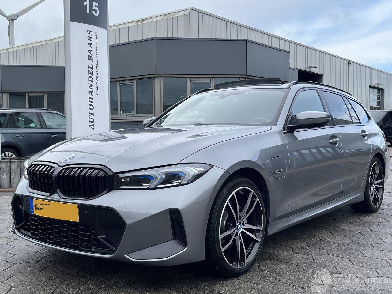 BMW 3-serie Touring 330e xDrive