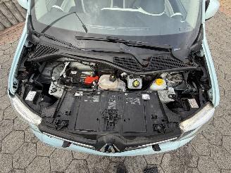 Renault Twingo 1.0 SCe Collection picture 8