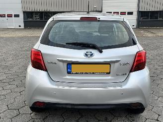 Toyota Yaris 1.5 Hybrid Trend Bi-Tone picture 5