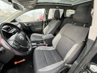 Toyota Auris Touring Sports 1.8 Hybrid Lease picture 16