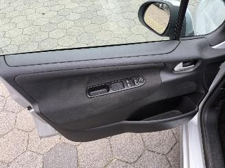 Peugeot 207 1.4 VTi Urban Move picture 10