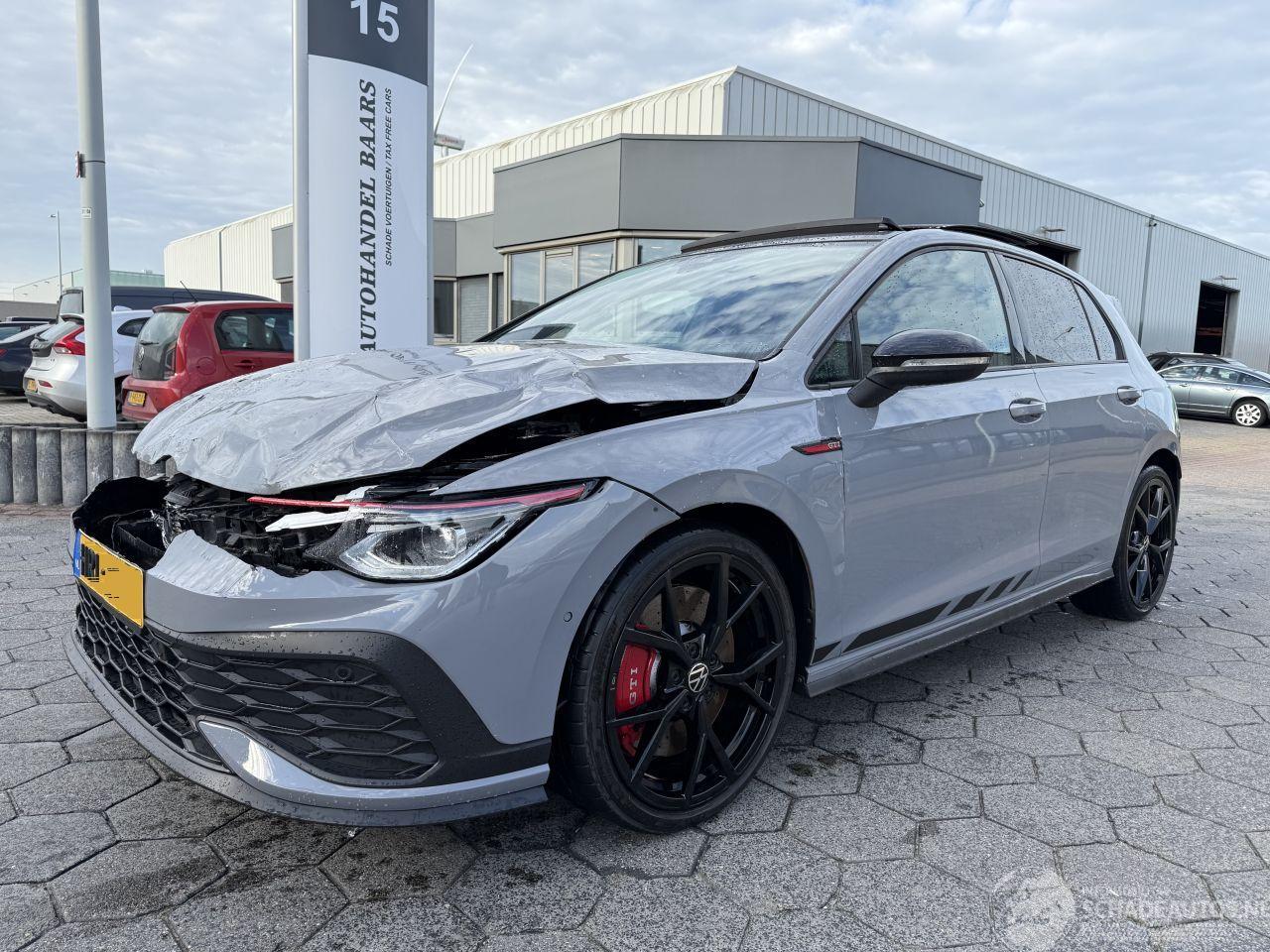 Volkswagen Golf 300 PK GTI Clubsport 2.0 TSI