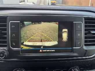 Peugeot Expert 227S 2.0 BlueHDI 150 Premium Pack picture 19