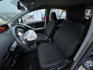 Toyota Yaris 1.3 VVTi Aspiration picture 14