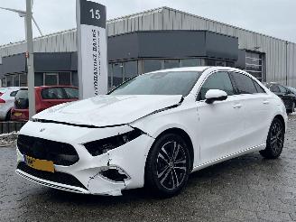 uszkodzony samochody osobowe Mercedes A-klasse 180 Star Edition AUTOMAAT 2024/1