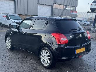 Suzuki Swift 1.2 Select Smart Hybrid picture 6