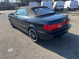 Unfallwagen Audi 80 2.8 V6.  AUTOMAAT. 1995/7