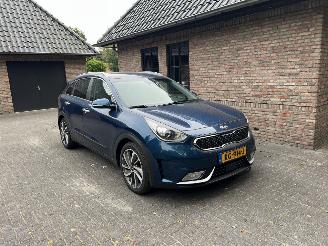 Damaged car Kia Niro 1.6 GDI HYBRID EXECUTIVE LINE 2016/9