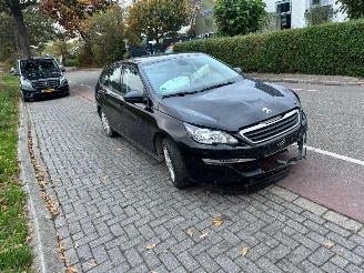 skadebil auto Peugeot 308 1.6 BleuHDi 2015/12