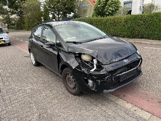 Unfallwagen Ford Fiesta 1.1 Trend 2017/11