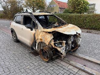 Vrakbiler auto Citroën C3 Aircross 1.2 e-THP 2020/5
