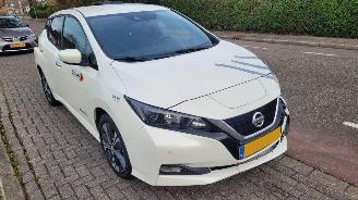 Damaged car Nissan Leaf 40 KWH Clima Navi 2020/6