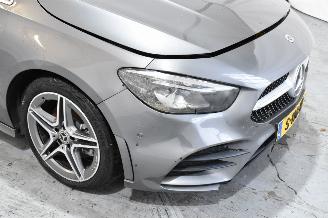 Mercedes B-klasse 180 AMG Line picture 10