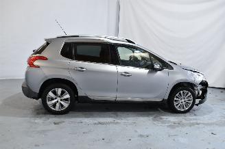 Peugeot 2008  picture 8