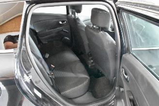 Renault Clio 0.9 TCe Limited picture 12