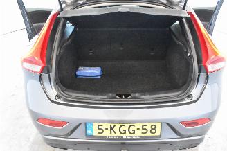 Volvo V-40 1.6 D2 Momentum picture 20