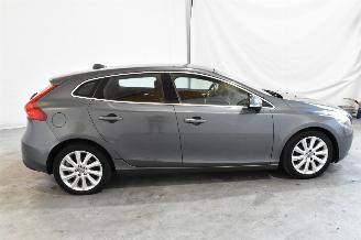 Volvo V-40 1.6 D2 Momentum picture 8