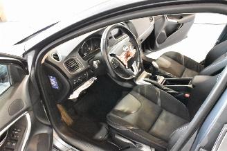 Volvo V-40 1.6 D2 Momentum picture 23
