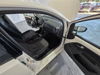 Volkswagen Up! 1.0 BMT move up! picture 14