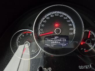 Volkswagen Up! 1.0 BMT move up! picture 23