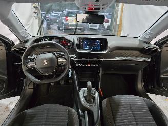 Peugeot 208 1.2 PT Active Pack picture 22