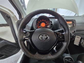 Toyota Aygo 1.0 VVT-i x-fun picture 28