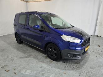 Damaged car Ford Transit COURIER 1.5 TDCI Trend 2016/3