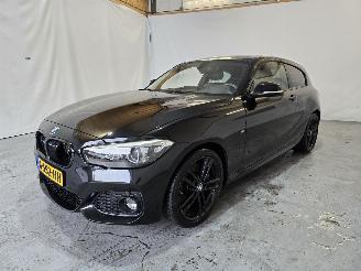 BMW 1-serie 118i Edition M Sport Shadow High Executive picture 3
