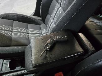 Volkswagen Golf 1.2 TSI Highline BlueMotion picture 32