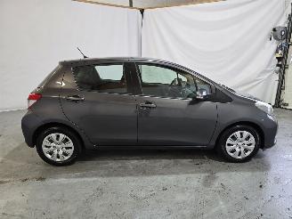 Toyota Yaris 1.3 VVT-i Aspiration picture 8