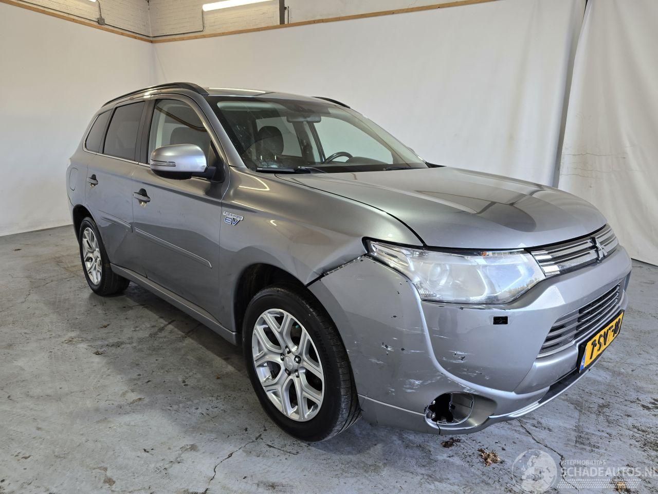 Mitsubishi Outlander 2.0 PHEV Intense +