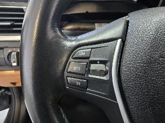 BMW 3-serie 320i Lux.Ed picture 21