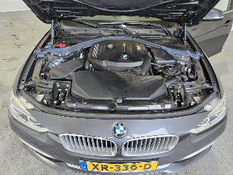 BMW 3-serie 320i Lux.Ed picture 9