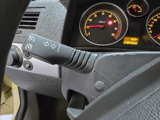 Opel Astra GTC 1.6 Enjoy picture 22