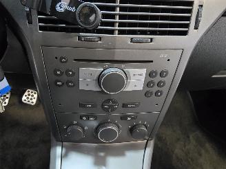 Opel Astra GTC 1.6 Enjoy picture 27